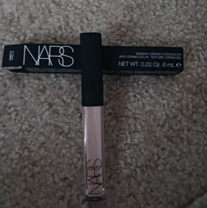 Nars - Radiant Creamy Concealer